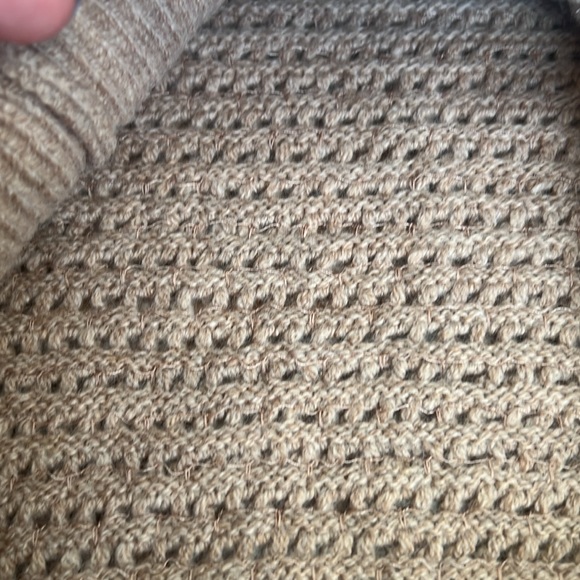 Madewell Sequin-Embellished Sweater Vest - Picture 13 of 16